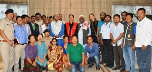 The Governor of Arunachal Pradesh Shri P.B. Acharya with Nagrik Bhaichara Samitis  members at Raj Bhavan, Itanagar on 11th April 2017.